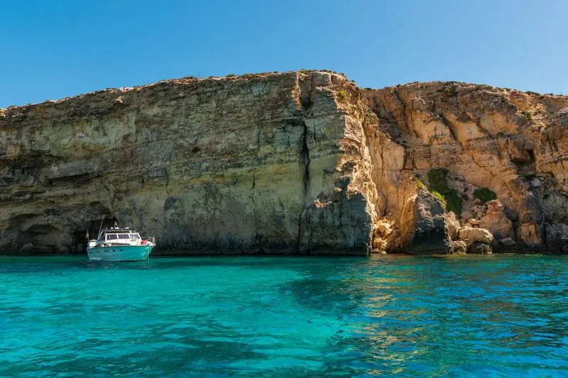 Bootsfahrt zur Blauen Grotte in Malta